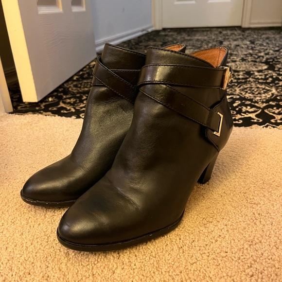 Louise et Cie Black booties - Picture 1 of 6